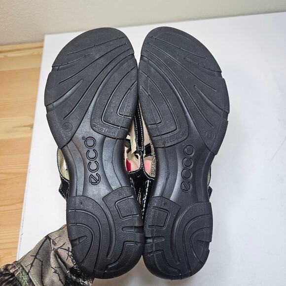 ECCO Sz39 Strappy Patent Croco pattern‎ flip flops leather slippers. Comfy. Boho - Picture 2 of 10